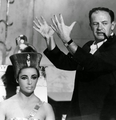 Joe Mankiewicz and Elizabeth on the Cleopatra set